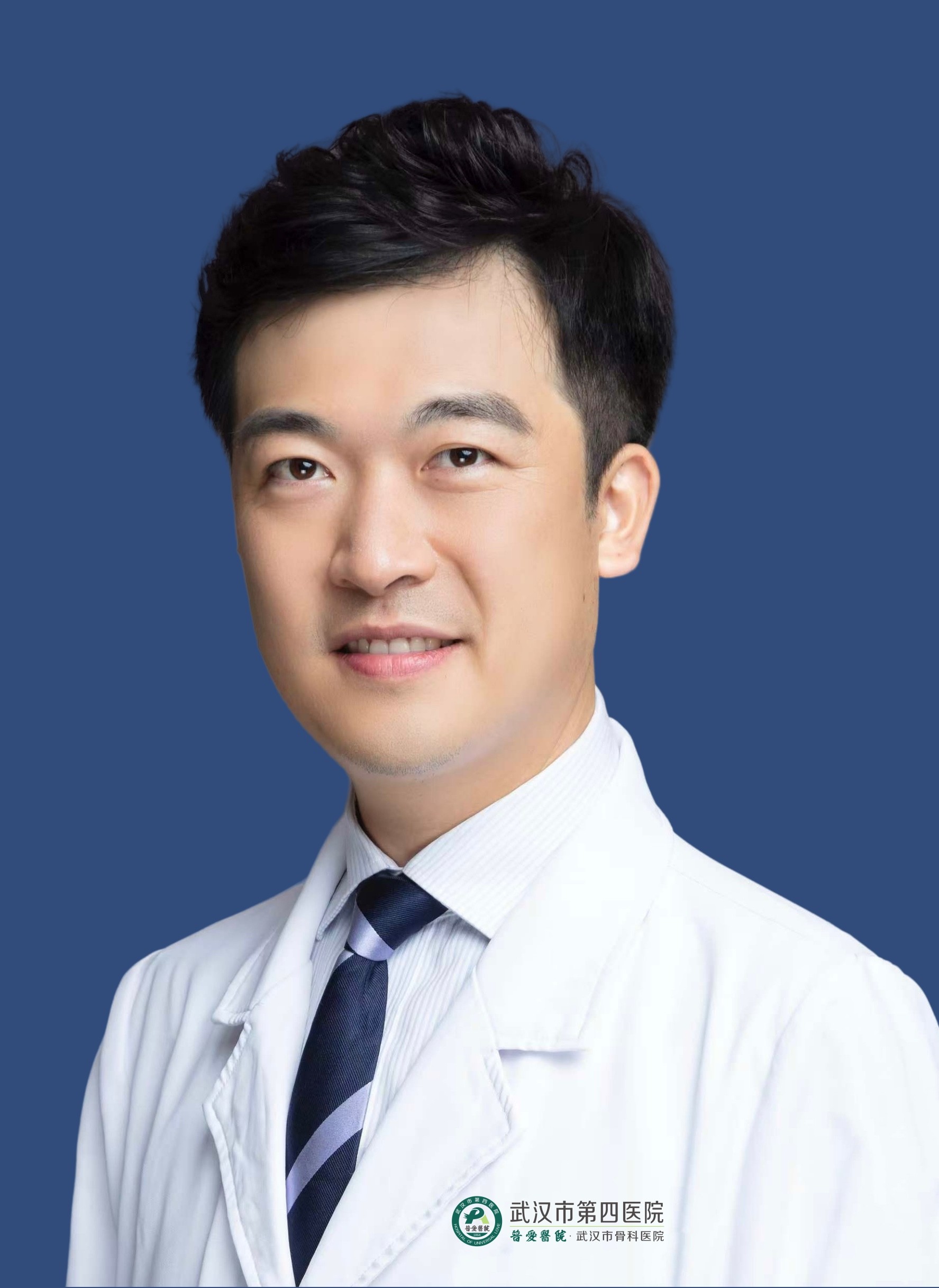 杨旭